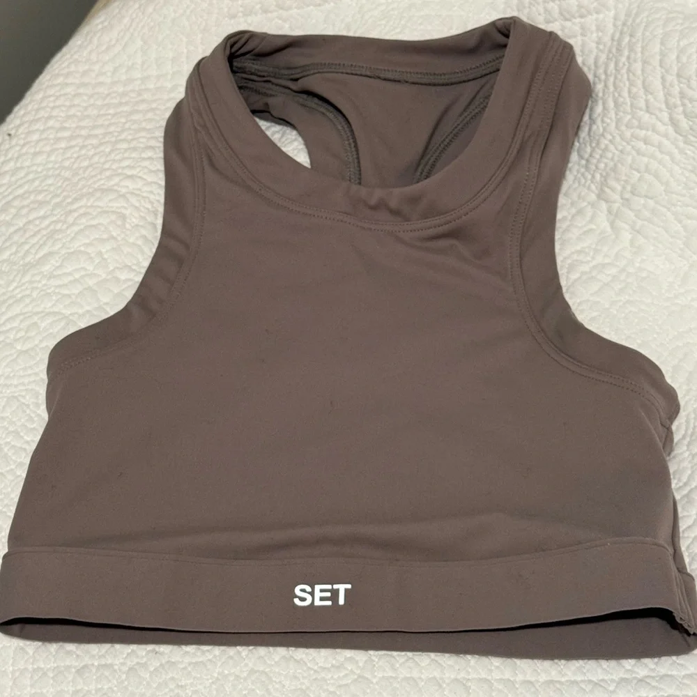 Set Active Sports Bra Tank - Picture 2 of 6